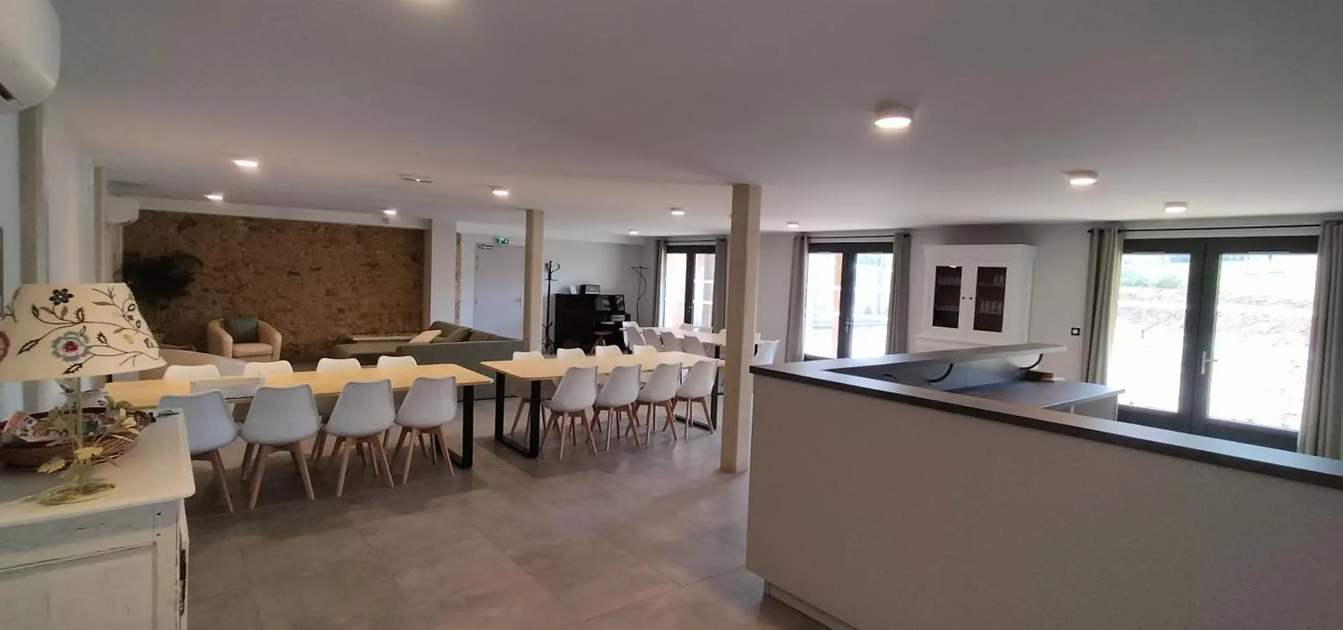 Les Granges D'En Naoua, Grand Gite Avec Piscine Maubec  Holiday home Maubec (Tarn-et-Garonne)