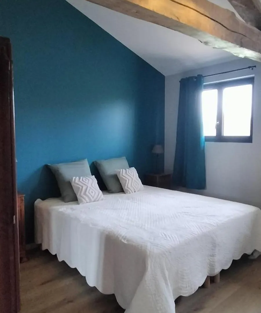 Holiday home Les Granges D'En Naoua, Grand Gite Avec Piscine Maubec  France
