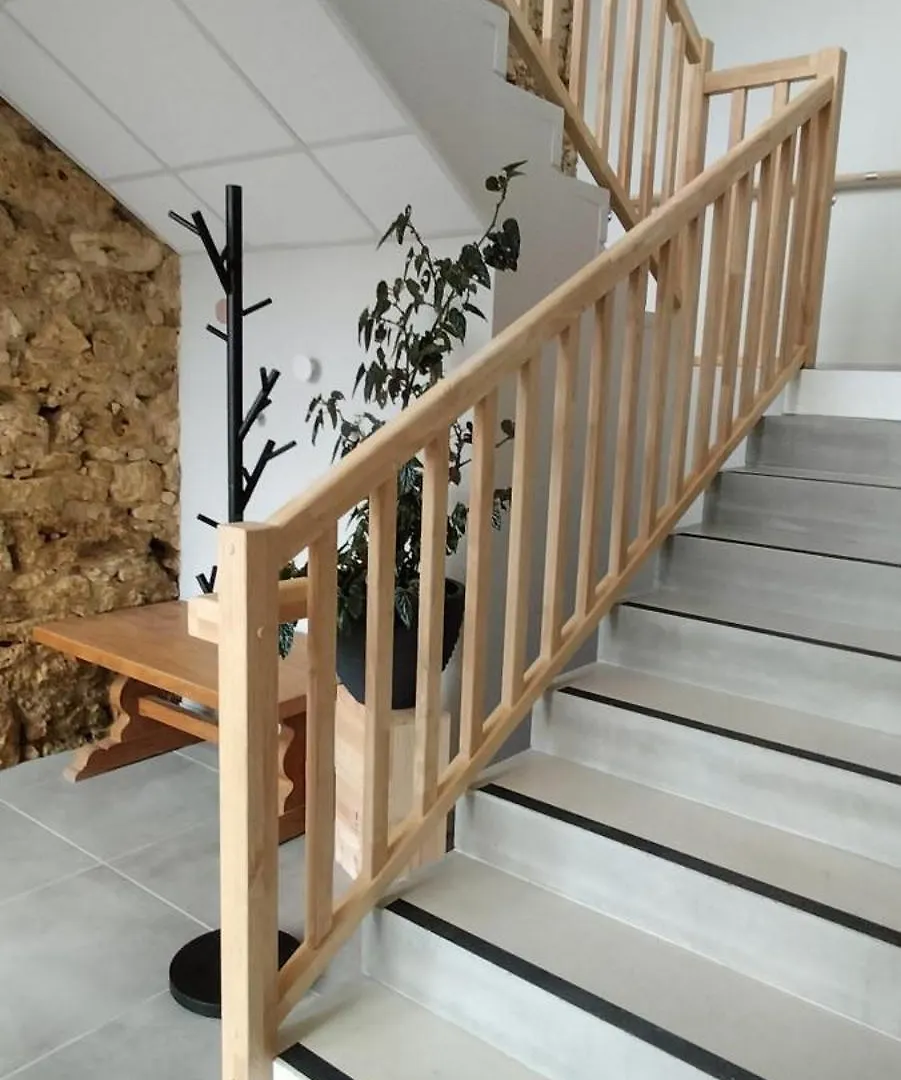 Les Granges D'En Naoua, Grand Gite Avec Piscine Maubec  Holiday home Maubec (Tarn-et-Garonne)